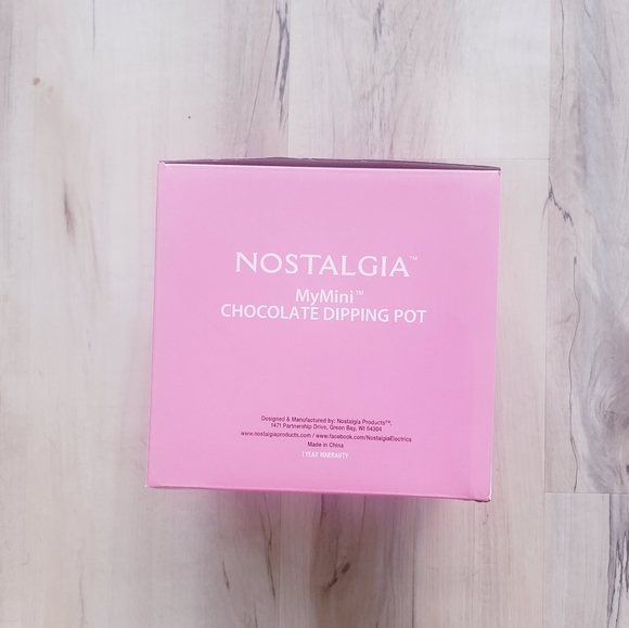 Mini Fondue Dipping Pot - Valentines Pink - Picture 3 of 4